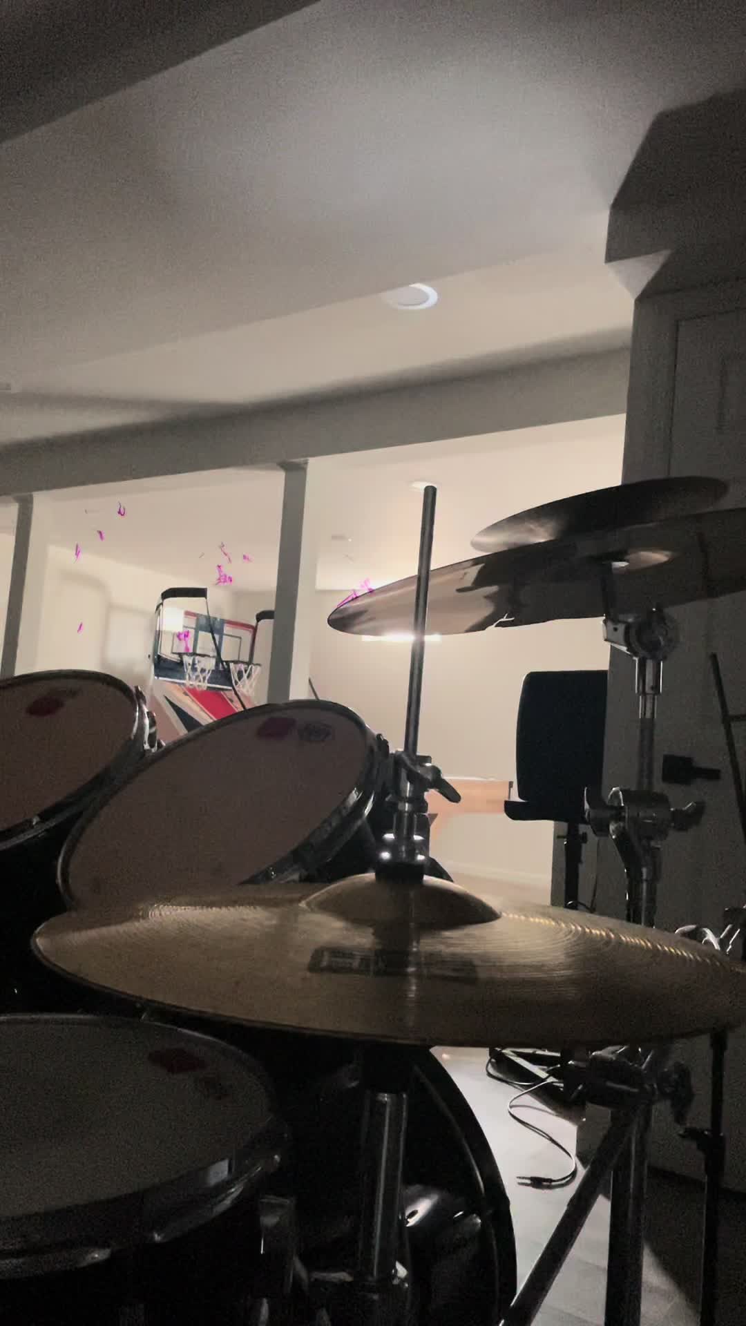 @Julian🪼🥁🎧