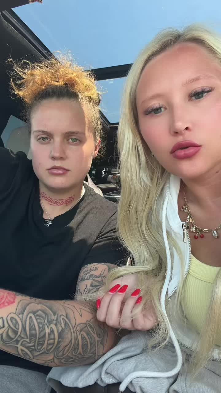 @Christian Nicole ๐