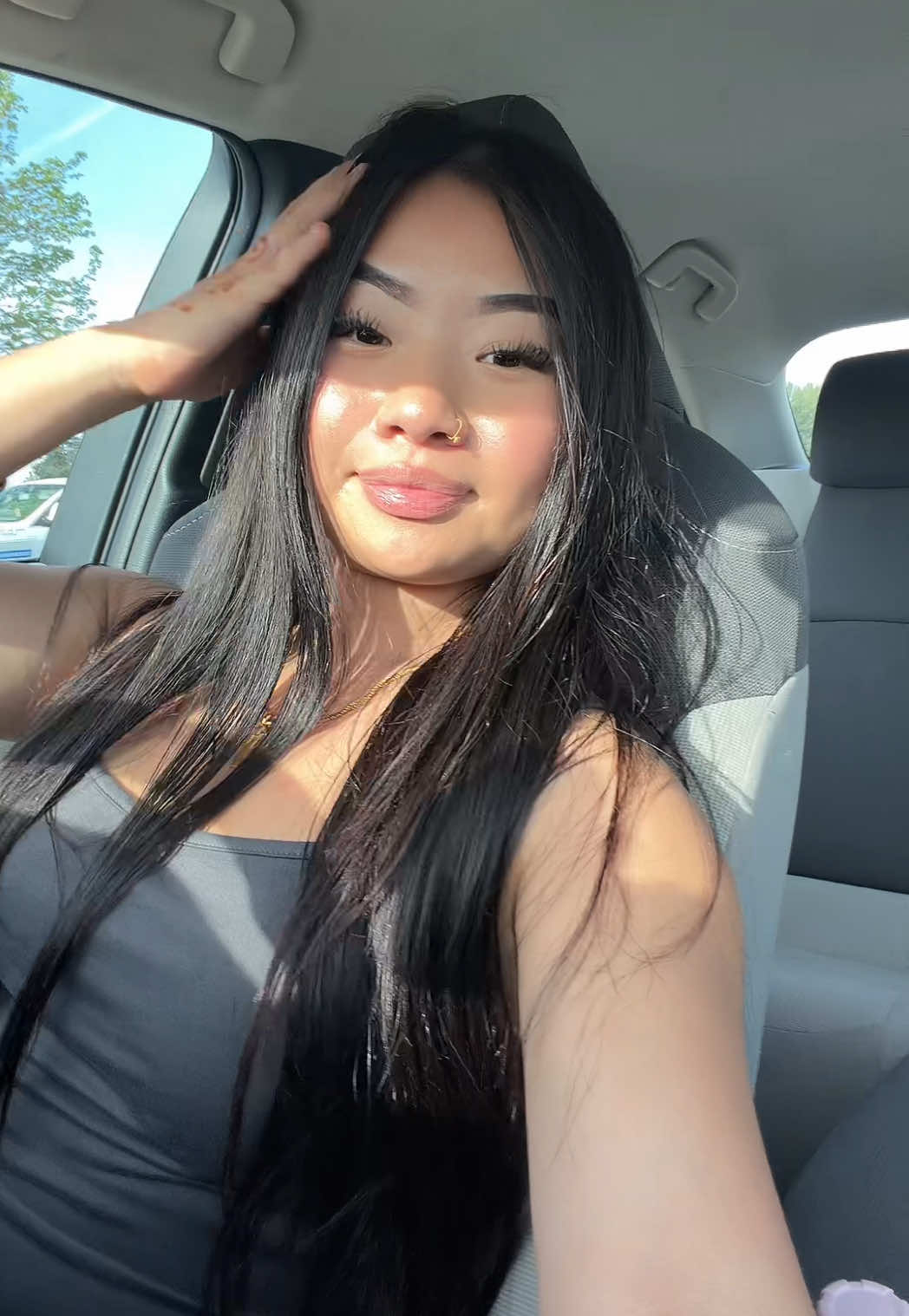 @Hello Kriti🍒
