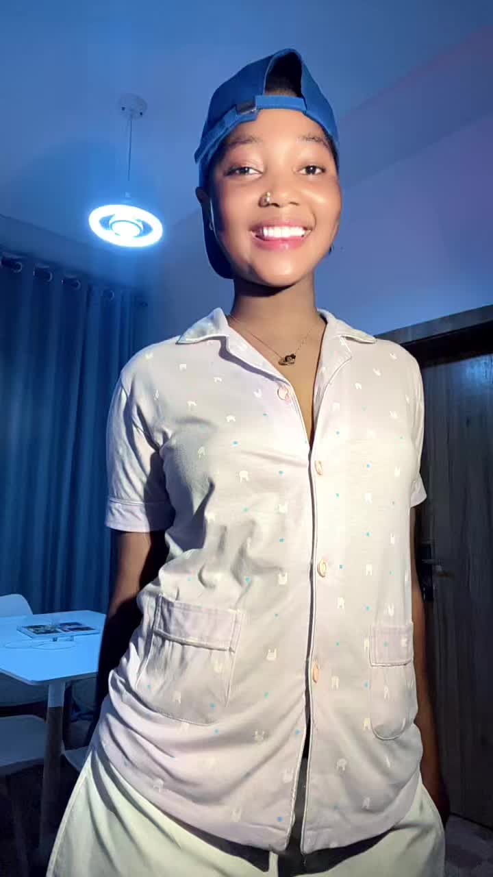 @Theyluv_vicky🌸