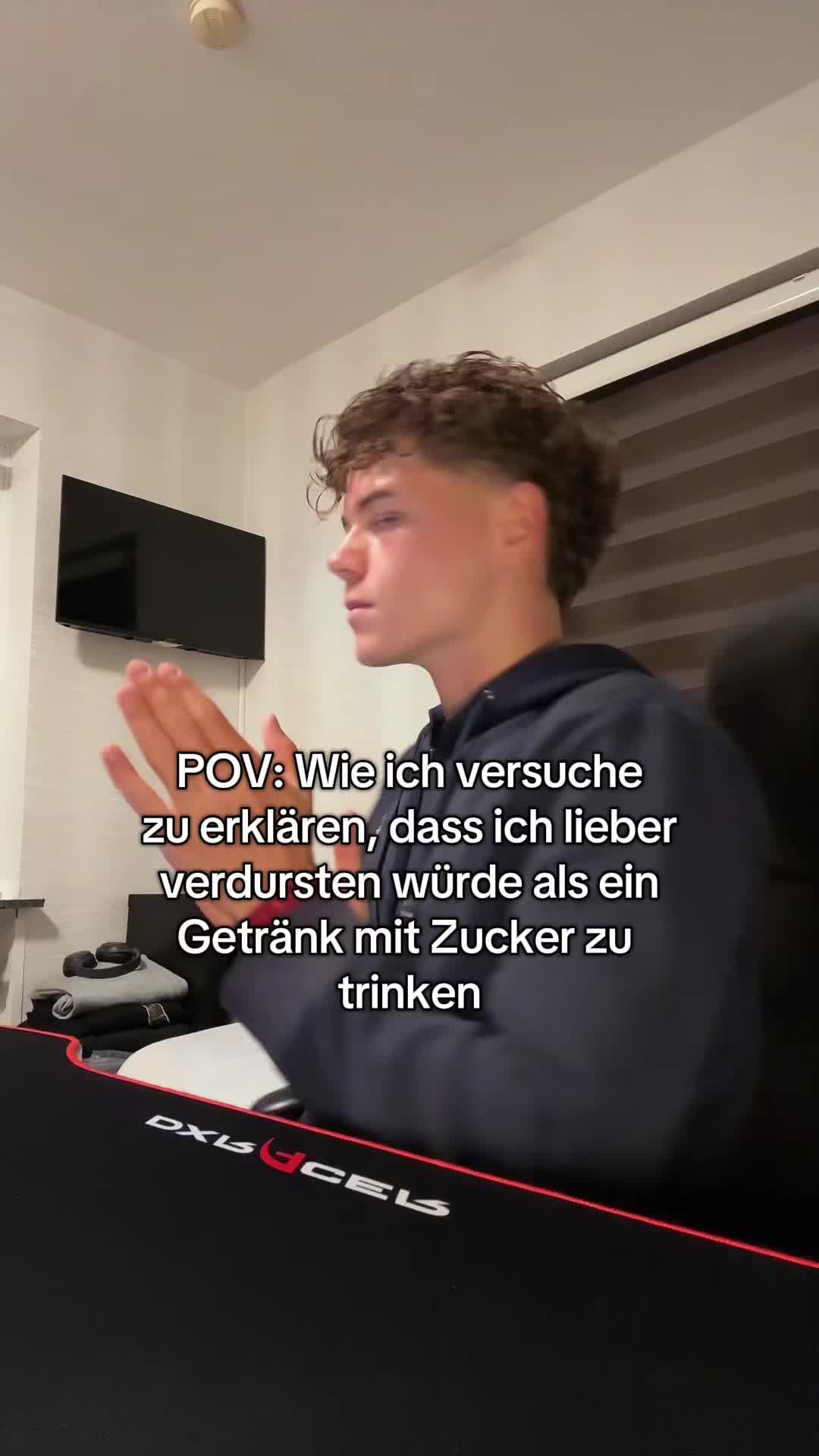 @Yvwes