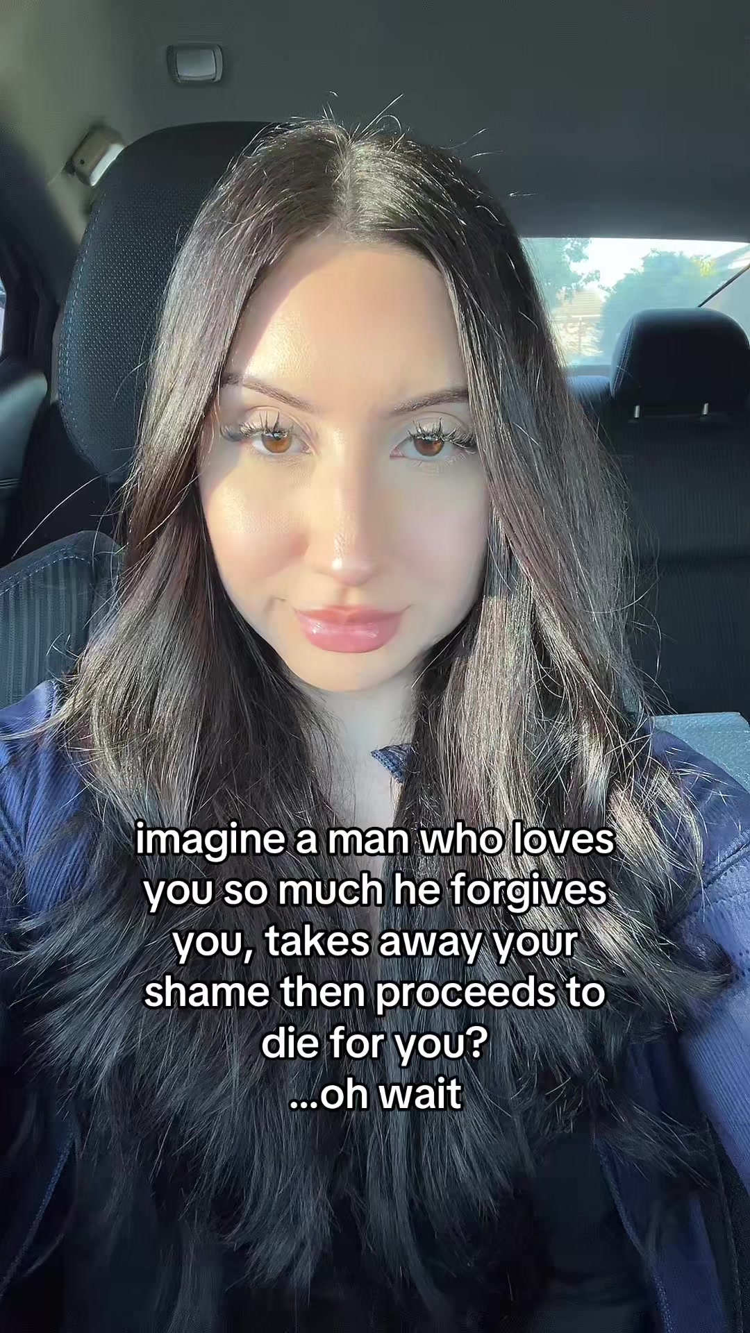 @ivettellanoss