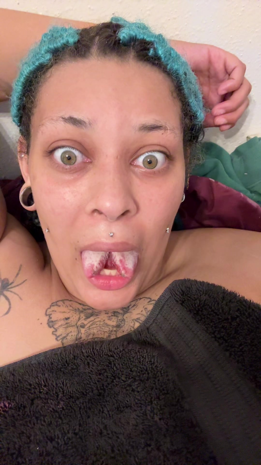 @_gothiclown_