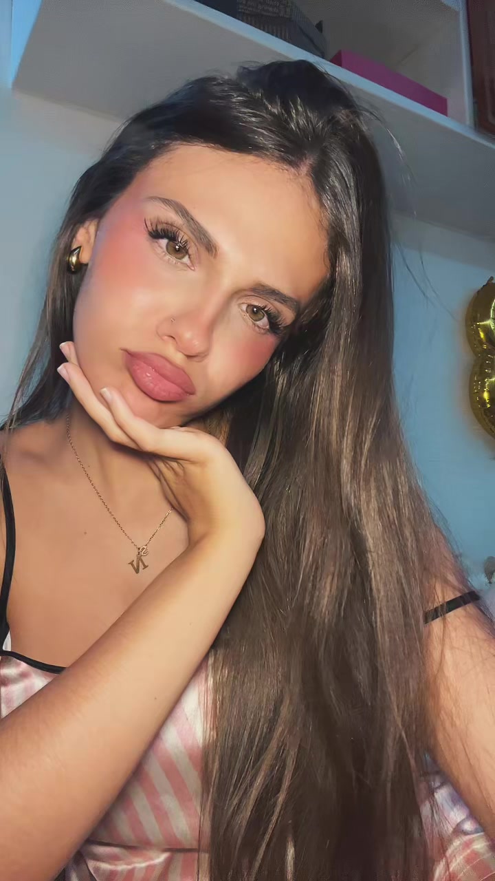 @𝓷𝓸𝓪💓