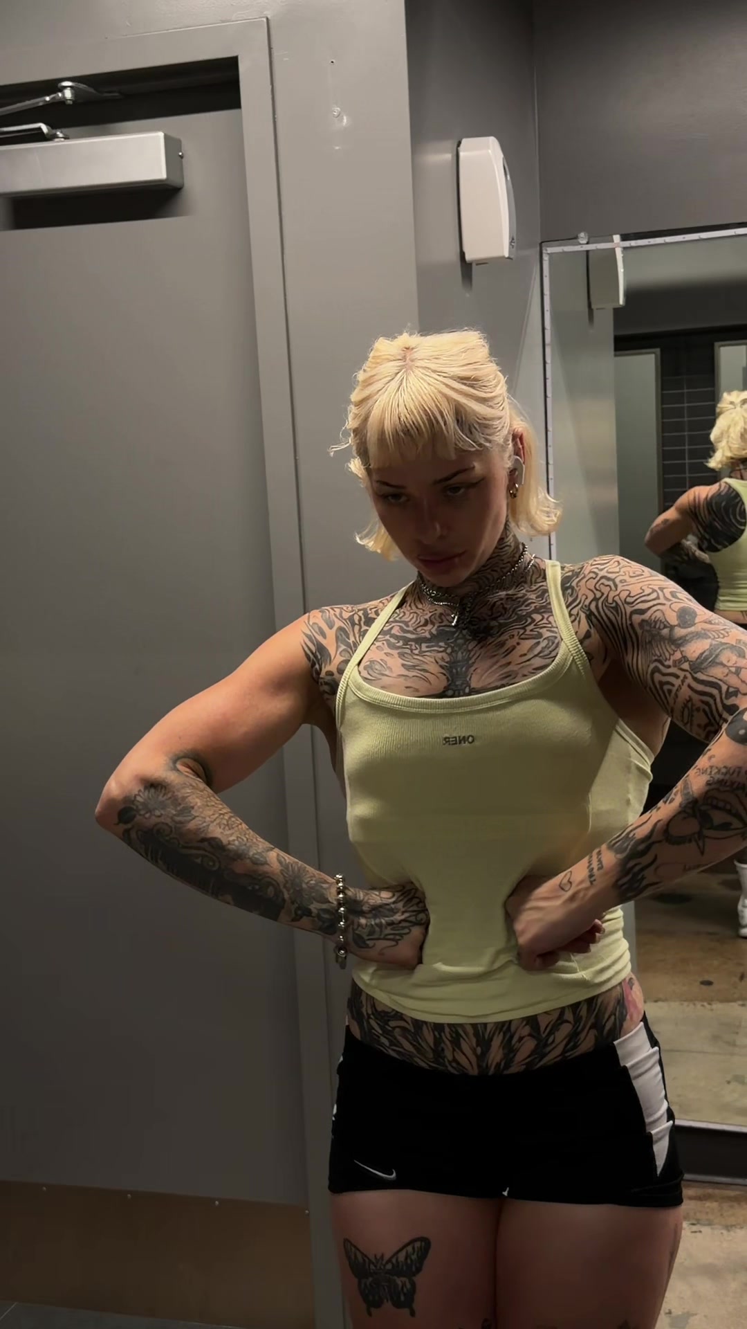 @tinfoilhotgirl