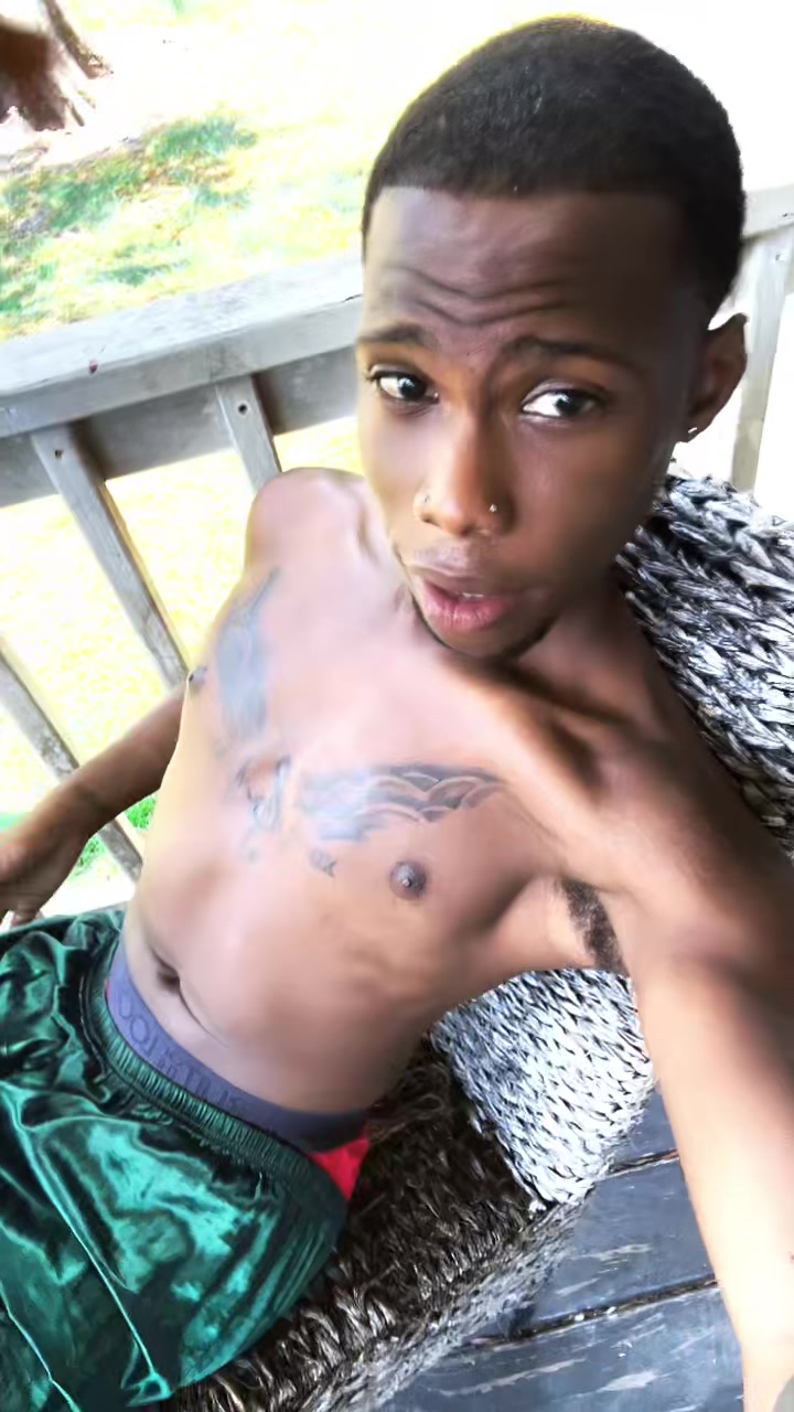 @Insta: @fineaxxmike