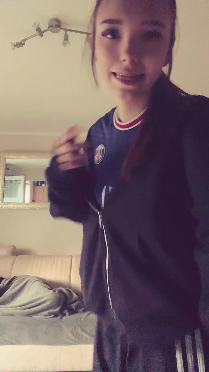 @𝓳𝓮𝓷𝓷𝔂🎧☁️