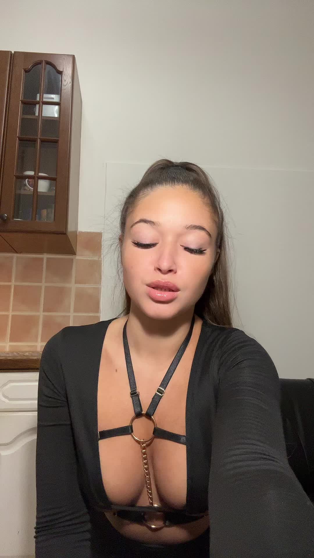 @Ayuraglam