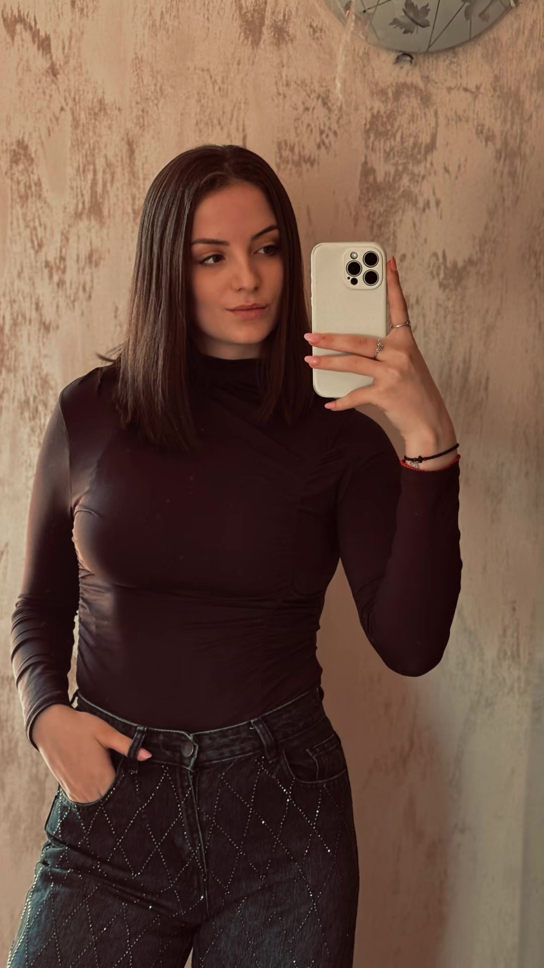 @AMiraa🌙