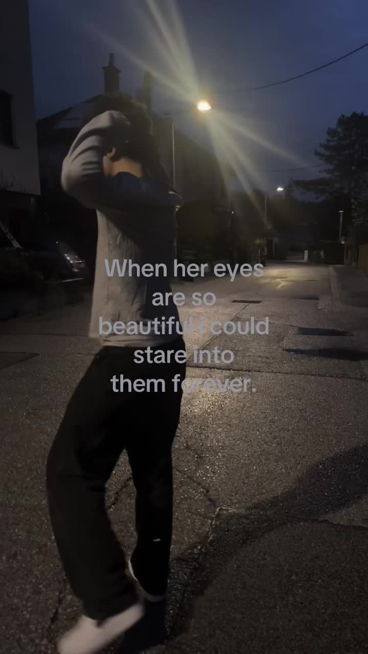 @(ᴇ ᴍ ɪ ʟ ʟ ɪ ᴏ)