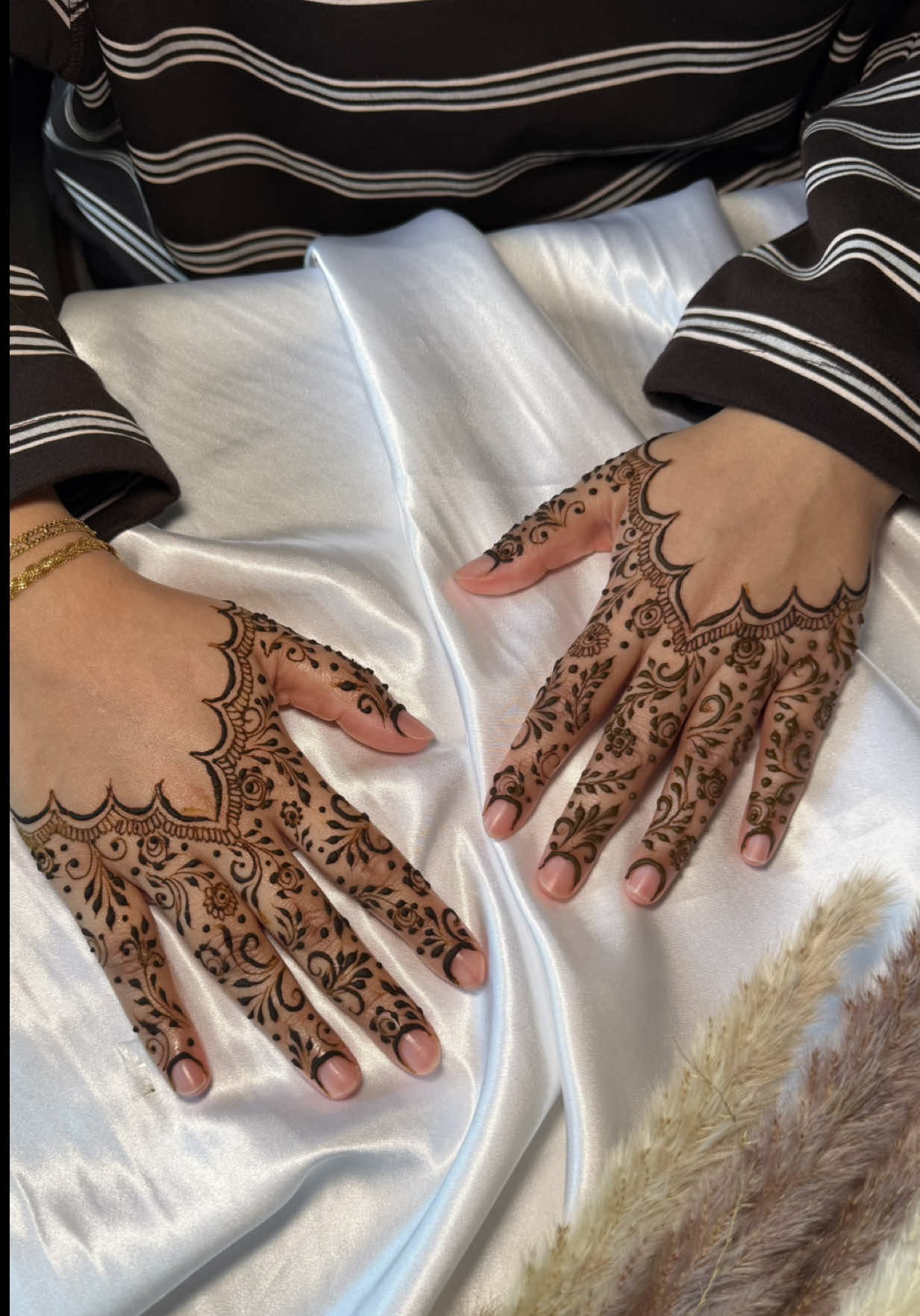 @Leicester Mendhi Artist