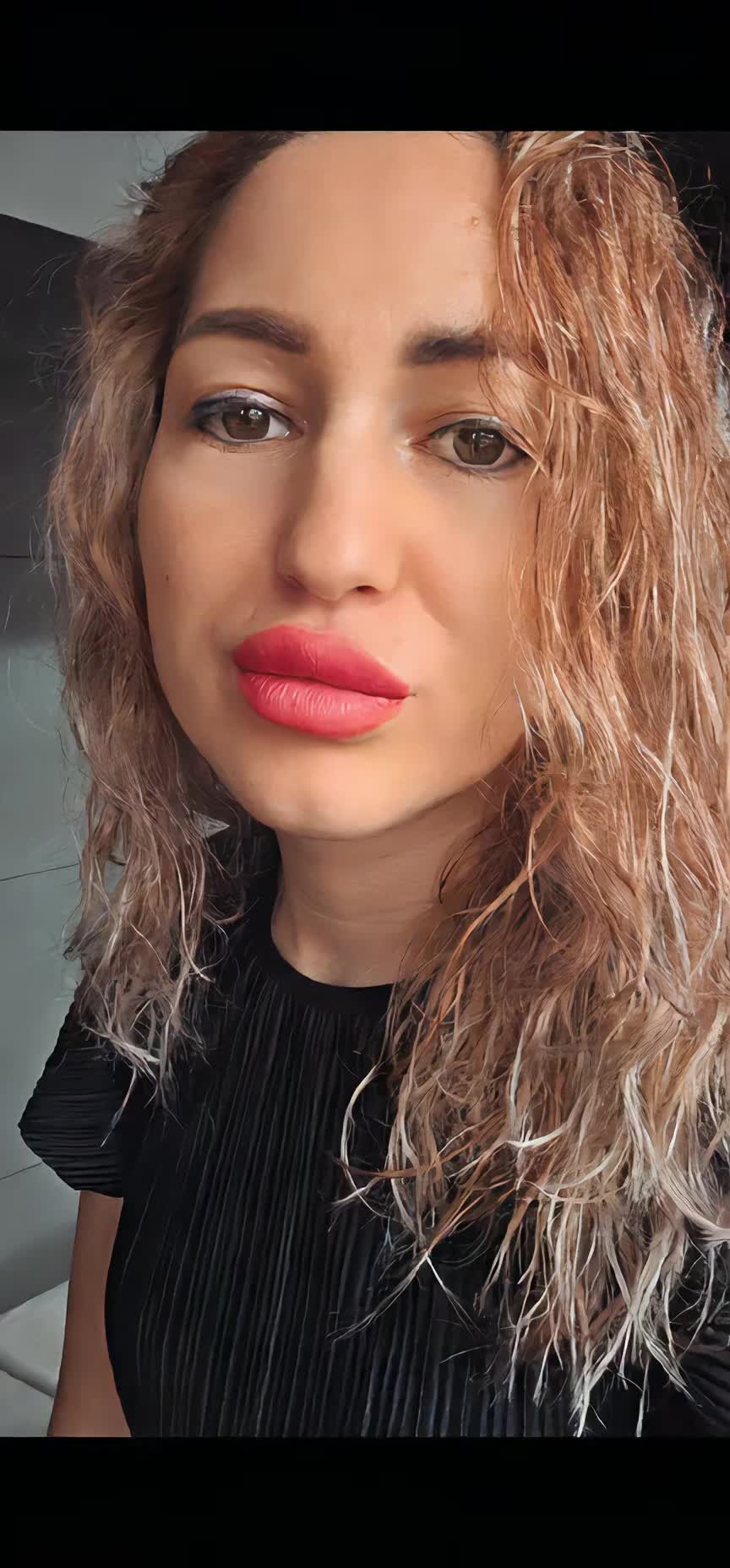 @Rena.rbb