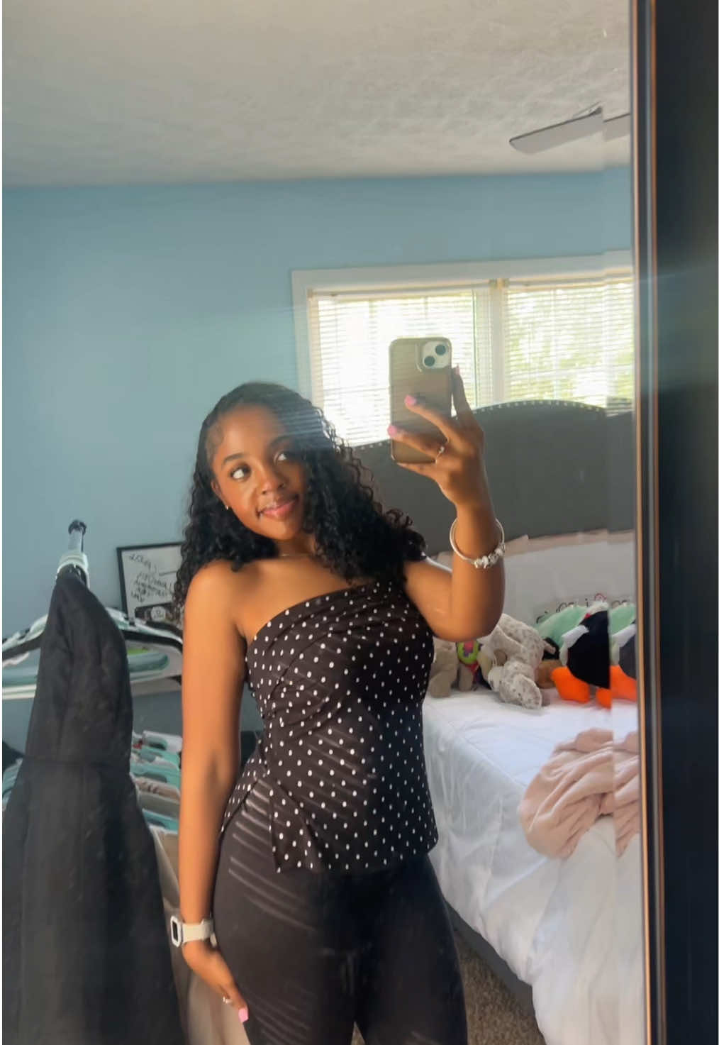 @lovelyy.simonee