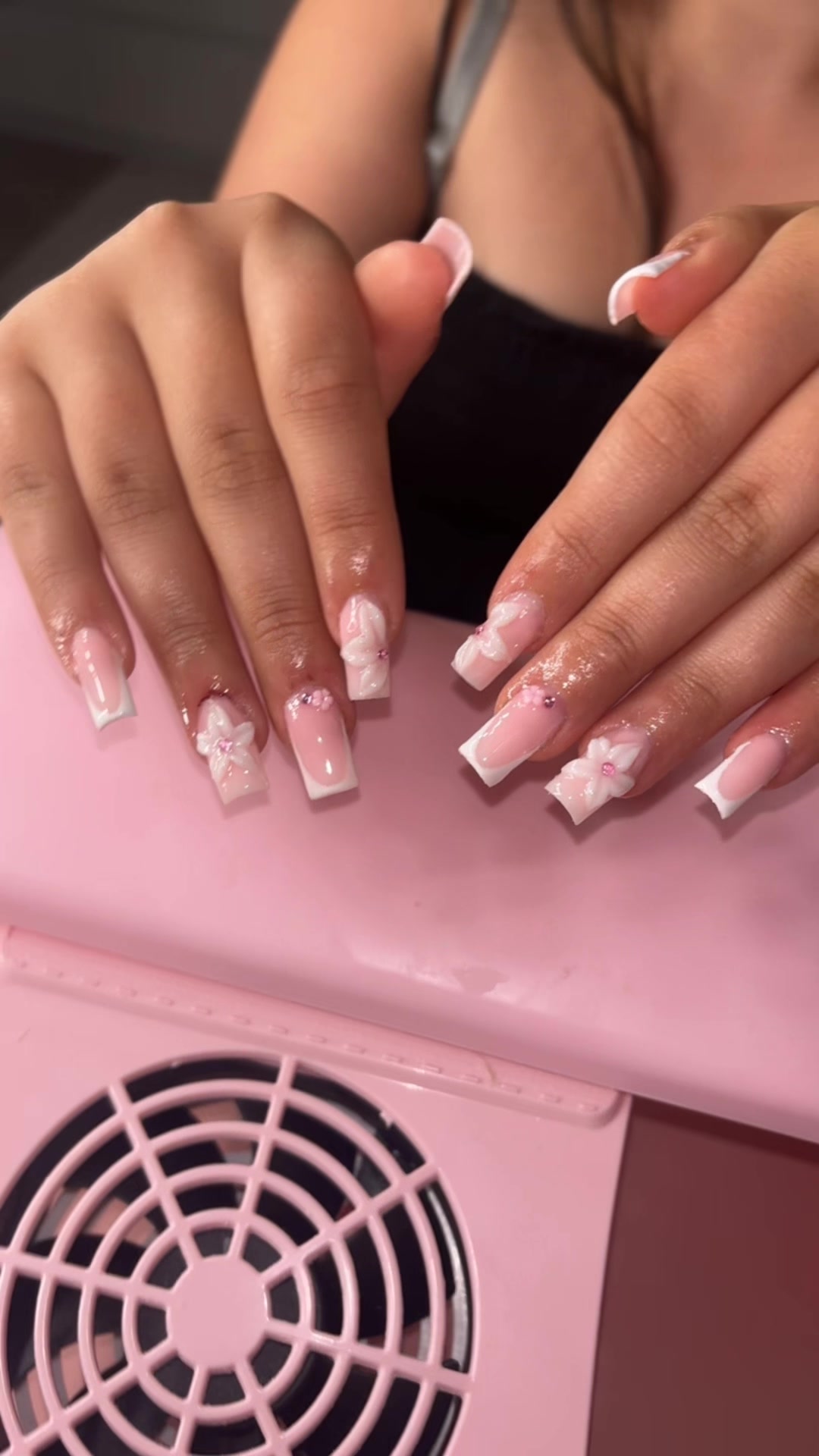 @𝓔𝓵𝓵𝓪💕