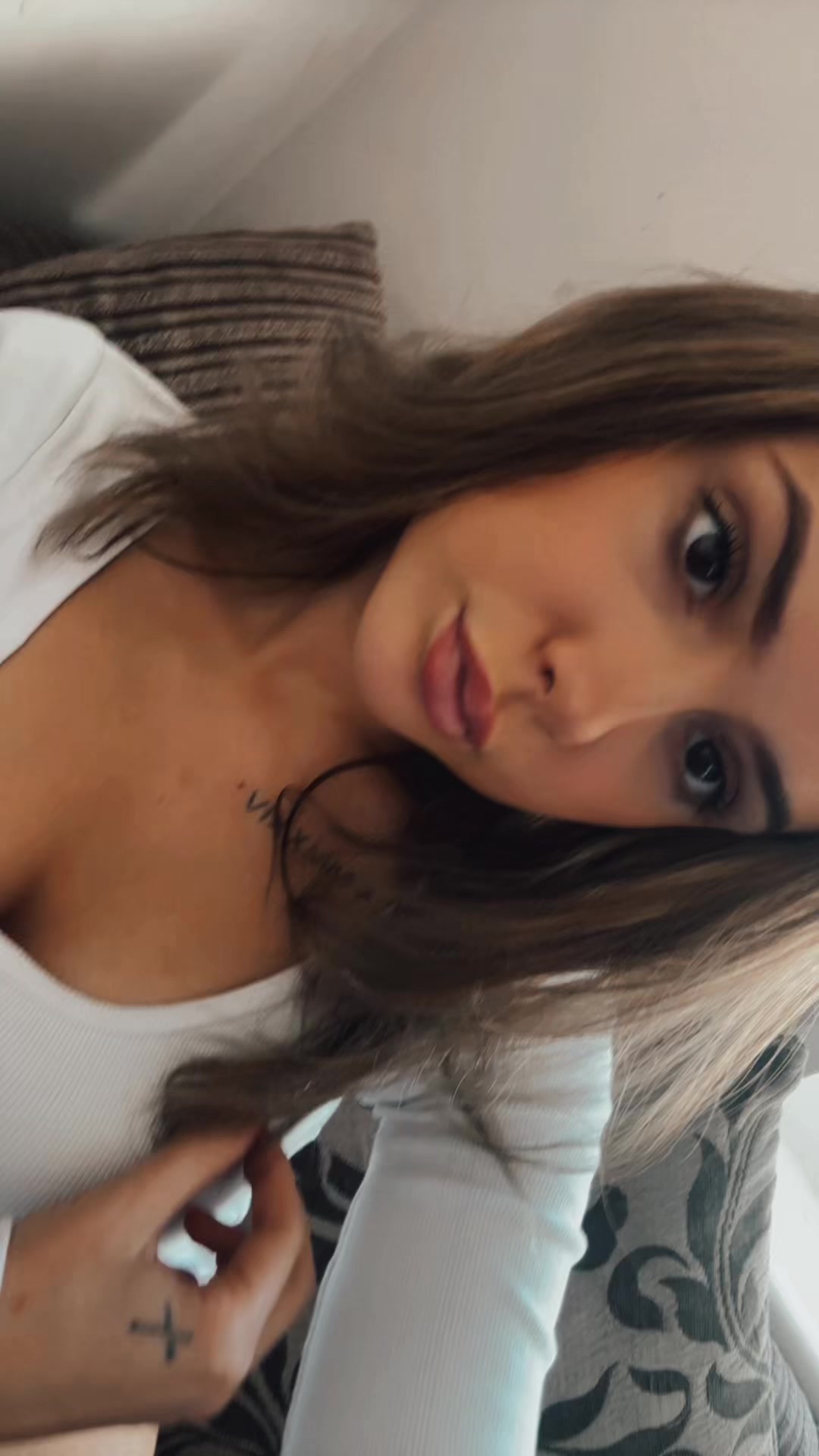 @✝️