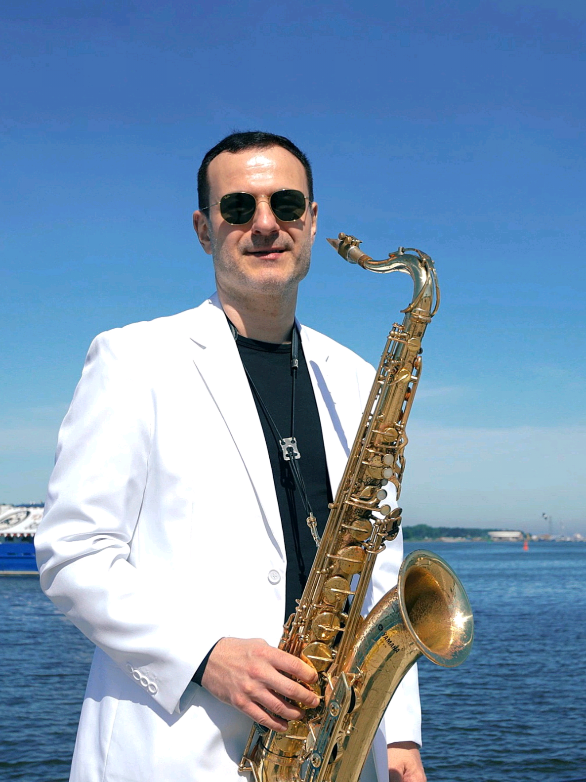@Juozas Kuraitis Saxophonist