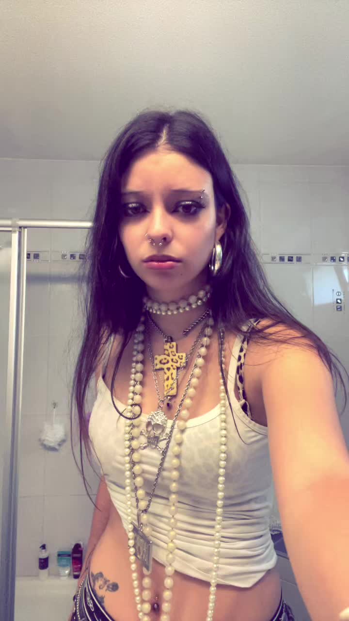 @deft0nesl0ver0