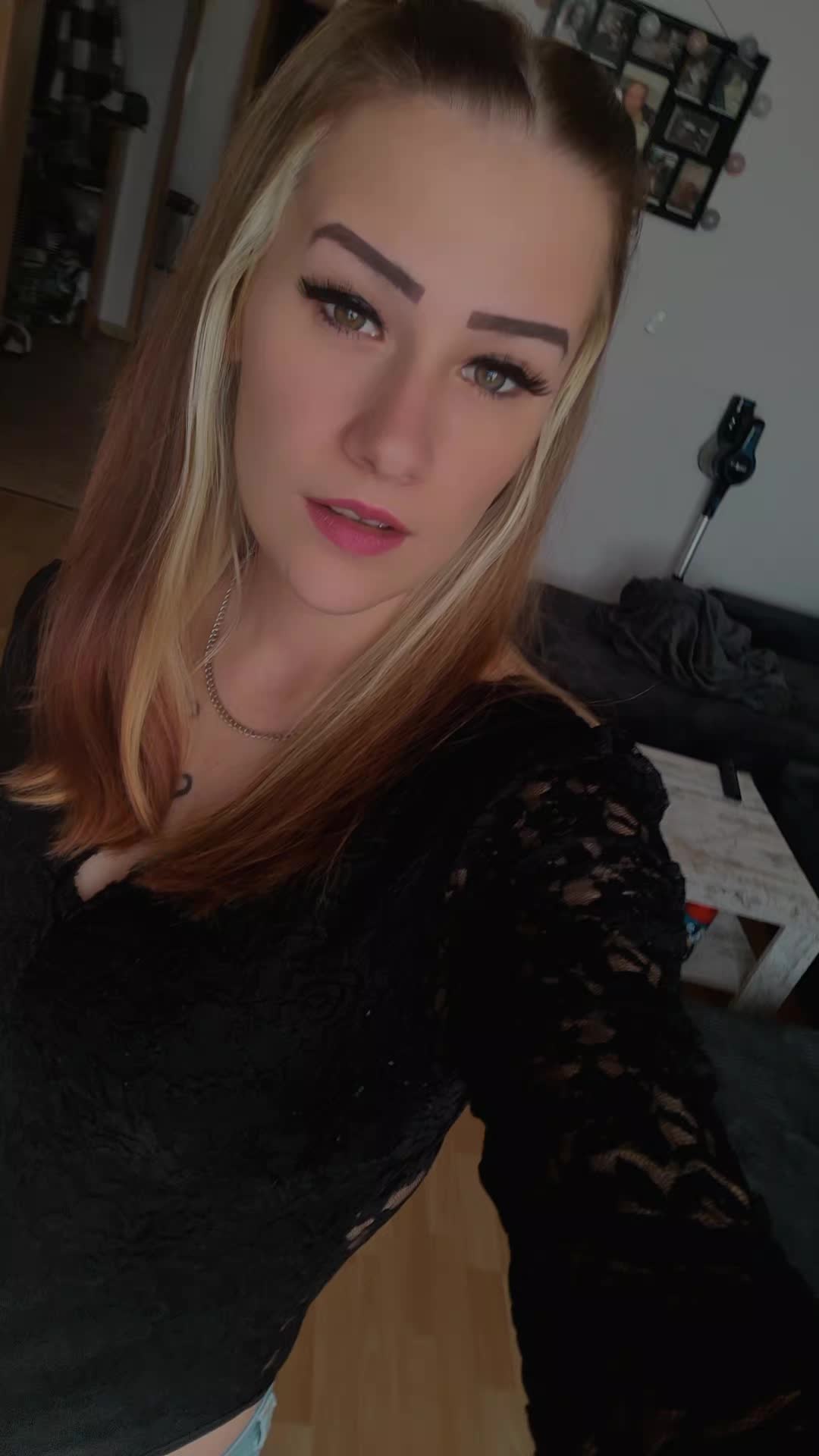 @Kiimii_x3