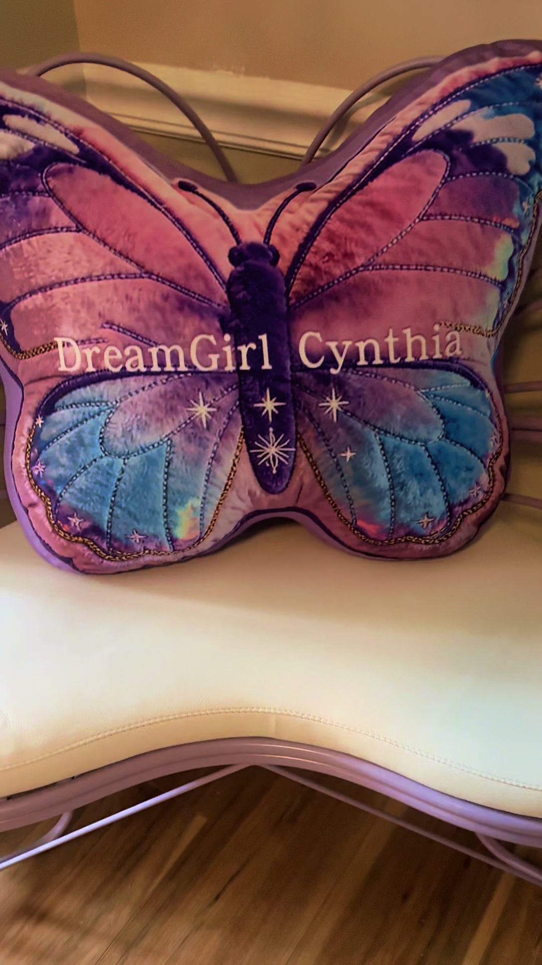 @Cynthia • DreamGirl Cynthia