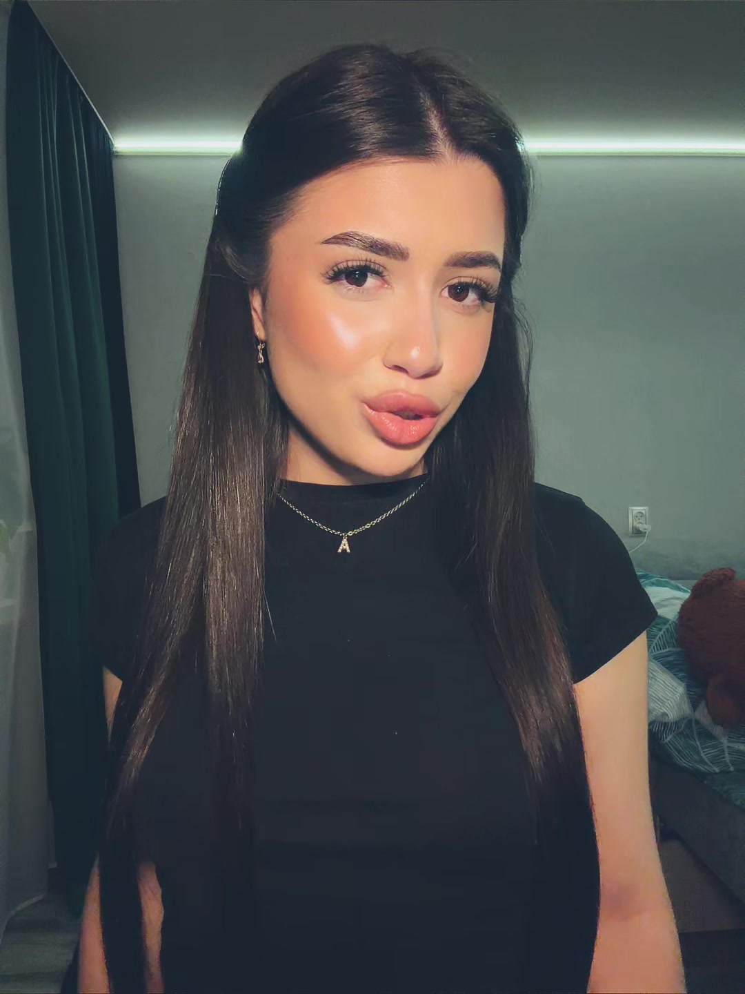 @kostnikovva