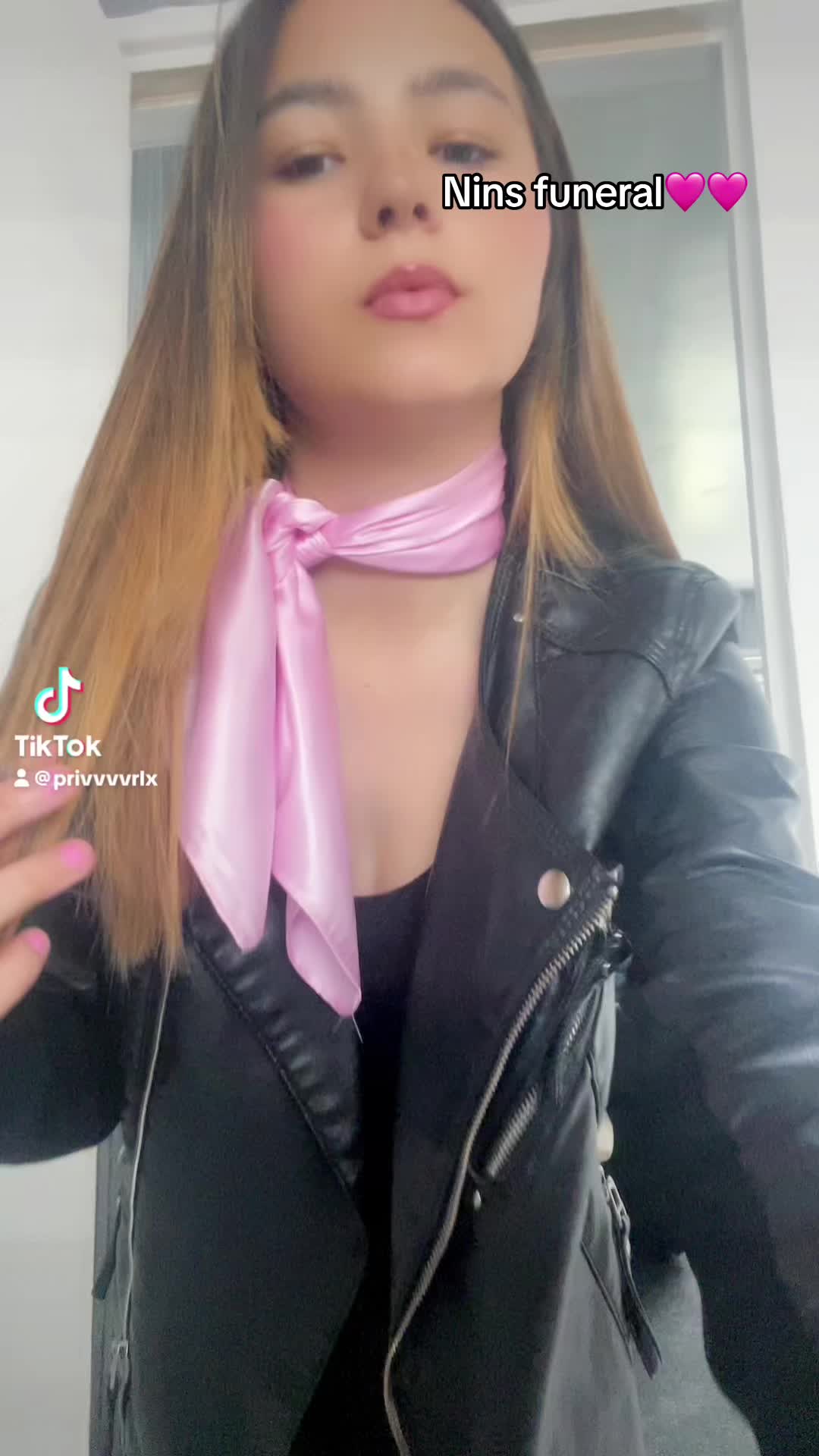 @roxannelewisxxx
