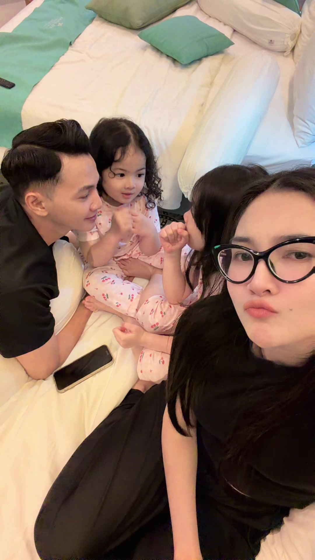 @NELLA KHARISMA