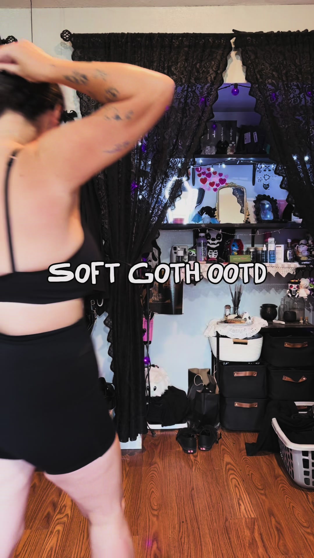 @Soft Goth Becca