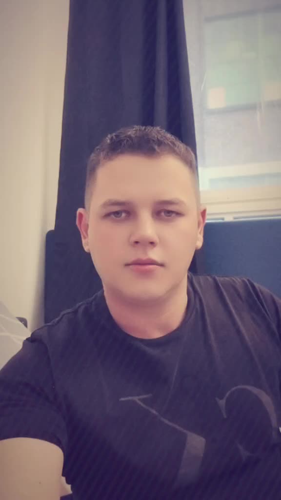 @Gabriel Livarariu
