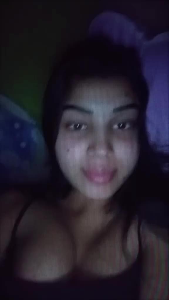 @🐝