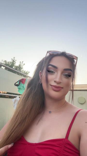 @kareenaxox_