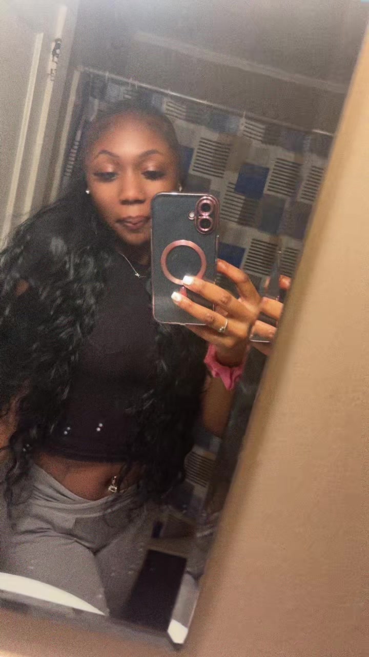 @taniyaa.