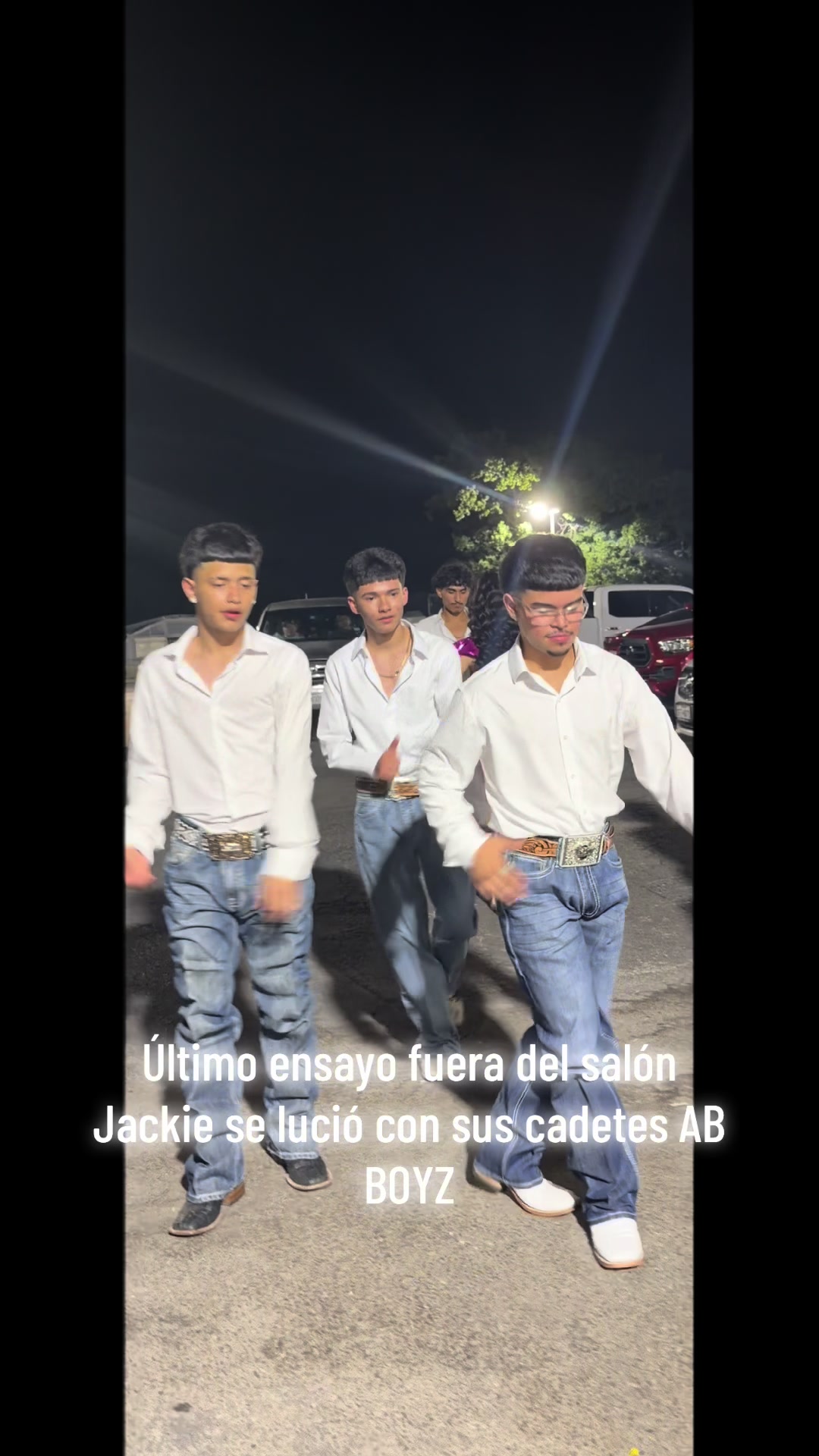 @๐ธ๐ป๐๐๐๐ฏ๐ฉ๐ข๐ซ๐ถ R.๐๐บ๐ธ