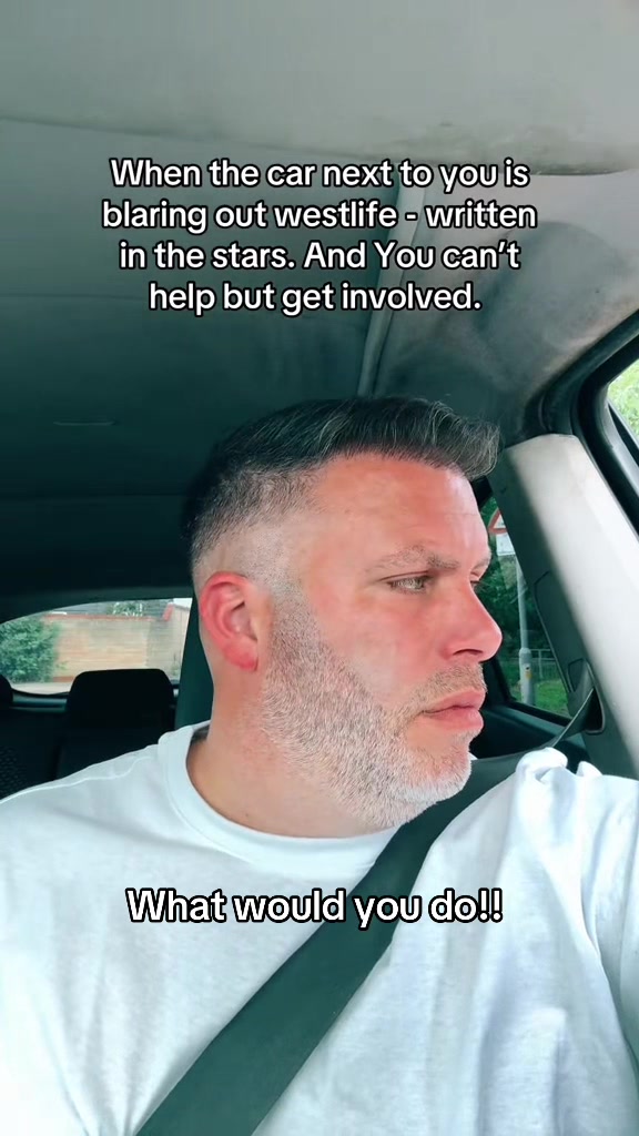 @tonyb_essex