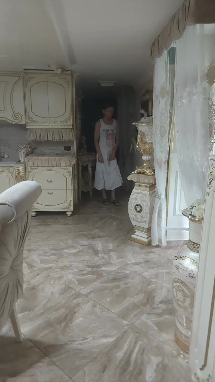 @Laura La Divina