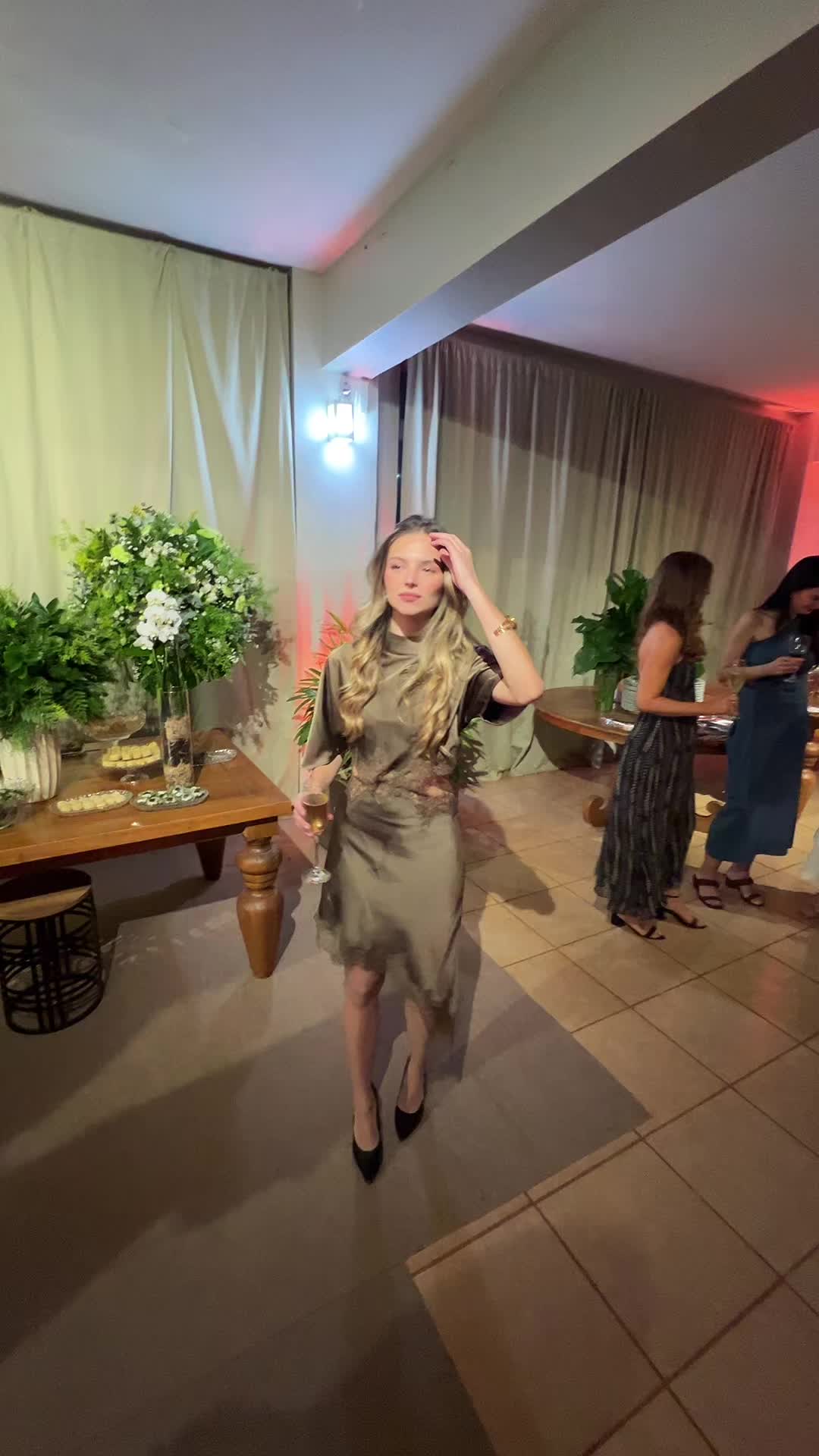 @dorabusato