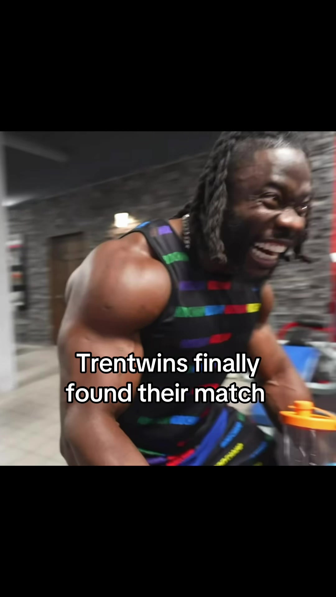 @The Tren Twins