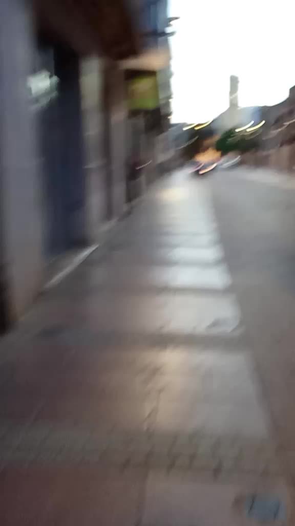 @الوجه المظلم للقمر🌚