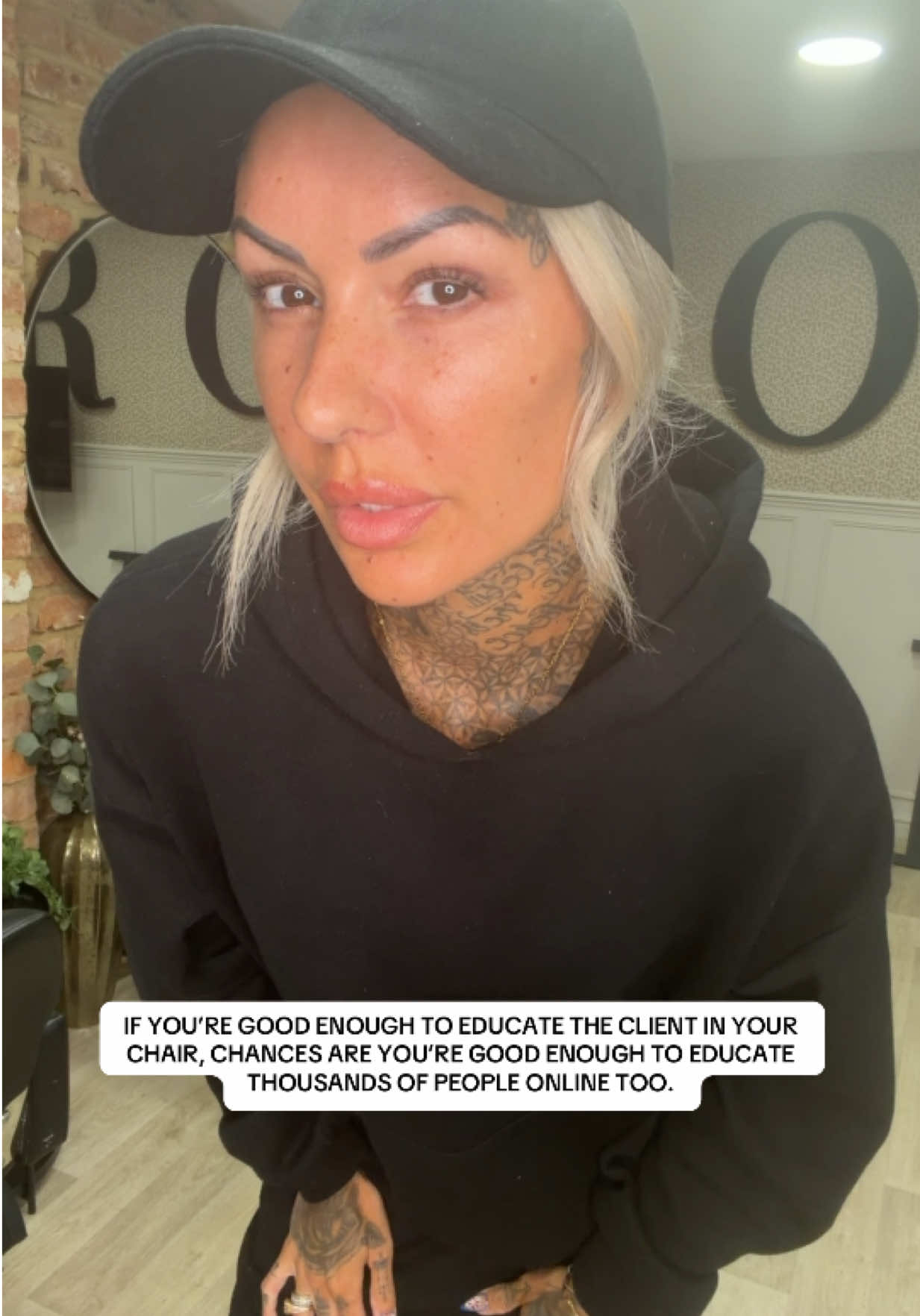 @HOLLY | RIO HAIR