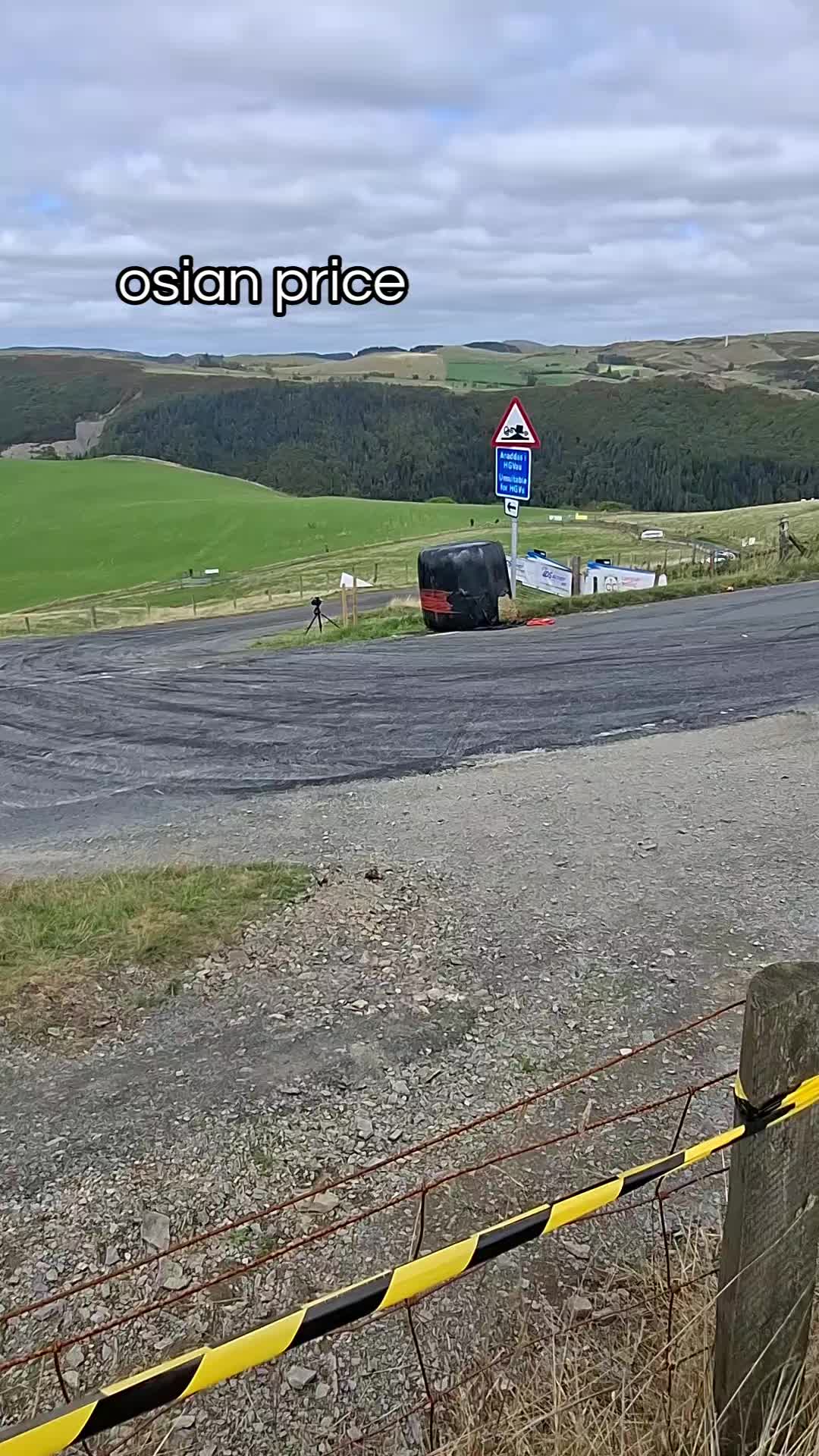 @Brynmyrddinwestwalesgetaway