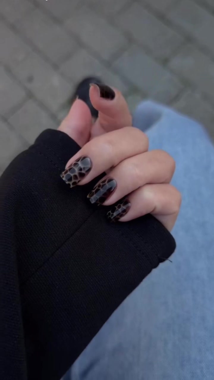 @Demi 👣