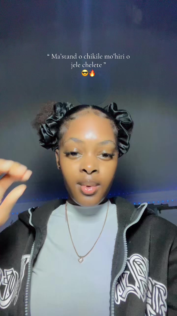 @🐼
