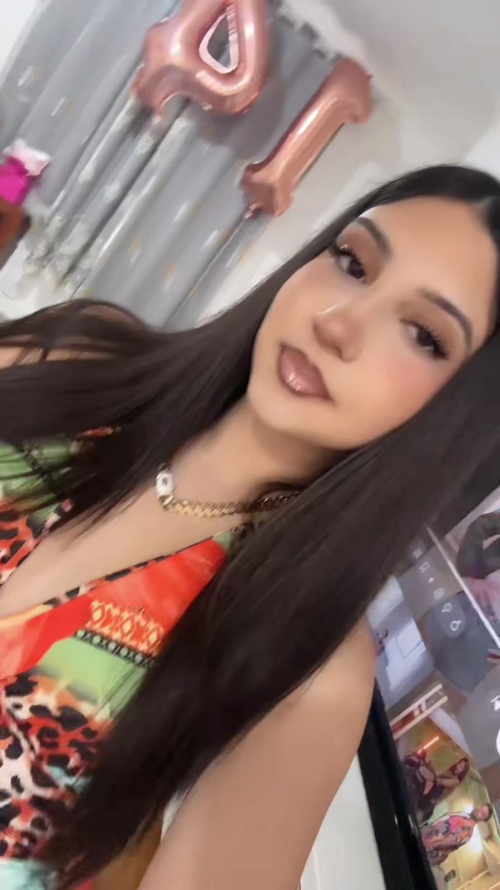 @Lary_Larisa