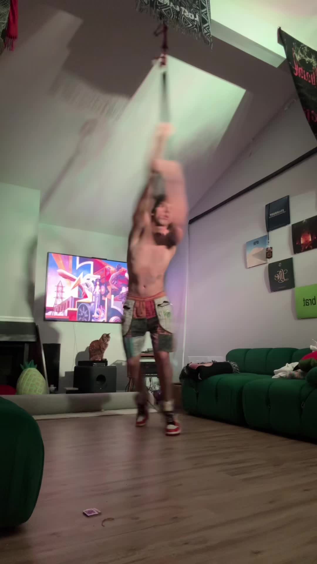@Van