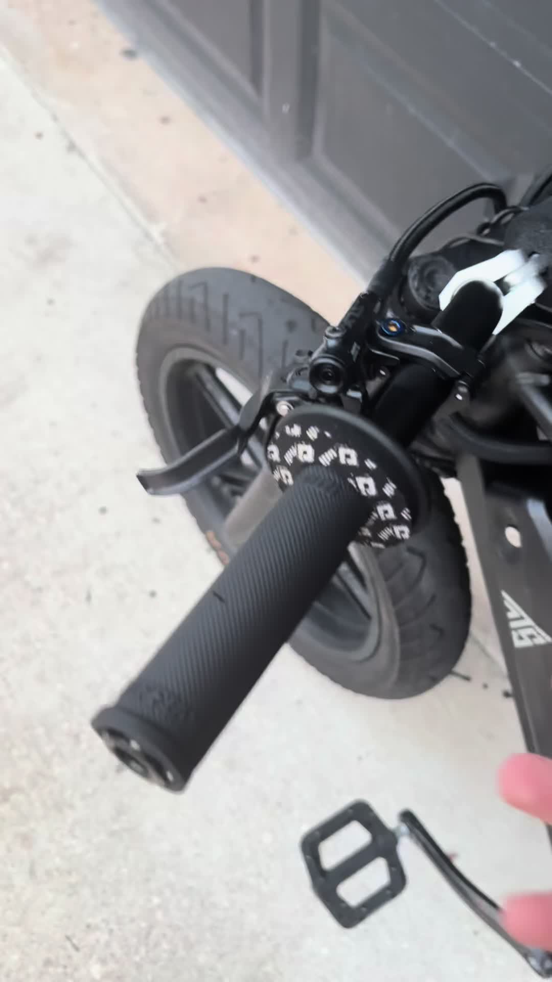 @941.B®