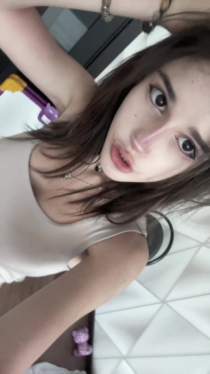 @🕷️