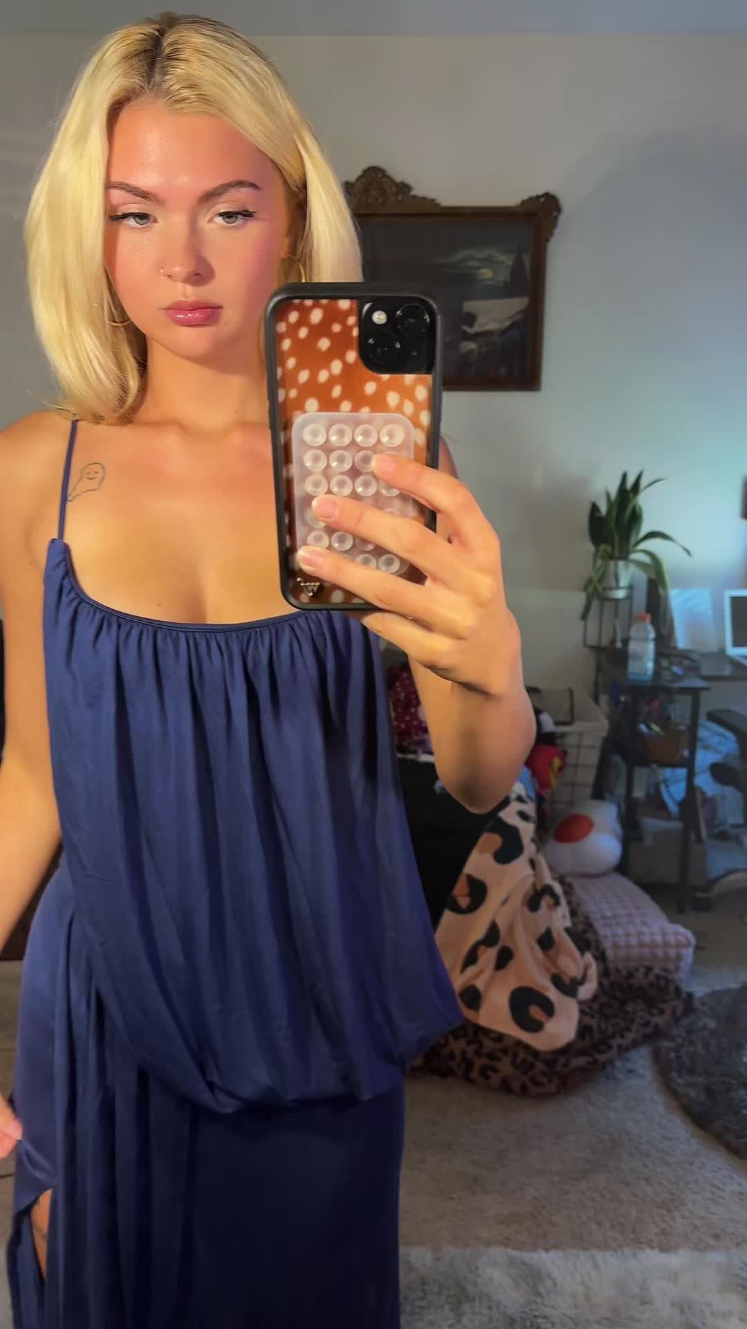 @elenacran