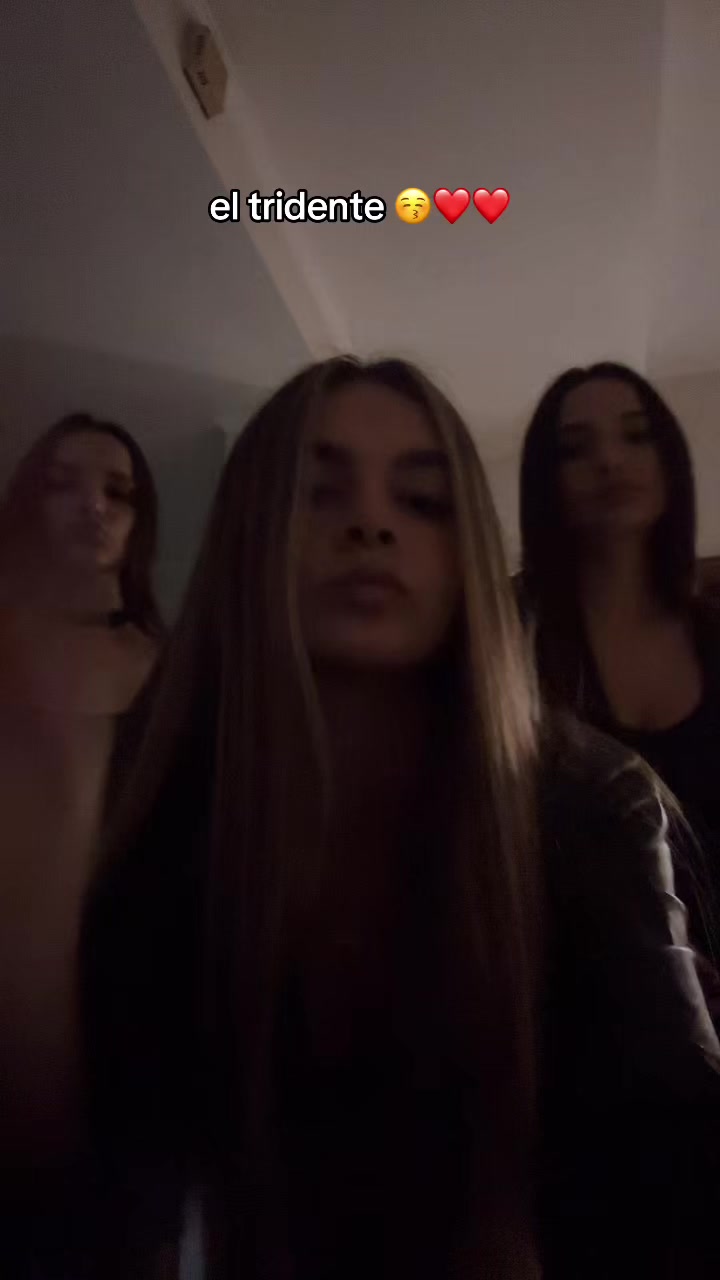 @elena