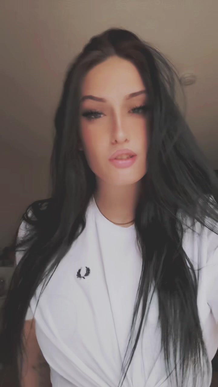 @𝐉 𝐎 𝐀 𝐍 𝐀 . 🥥