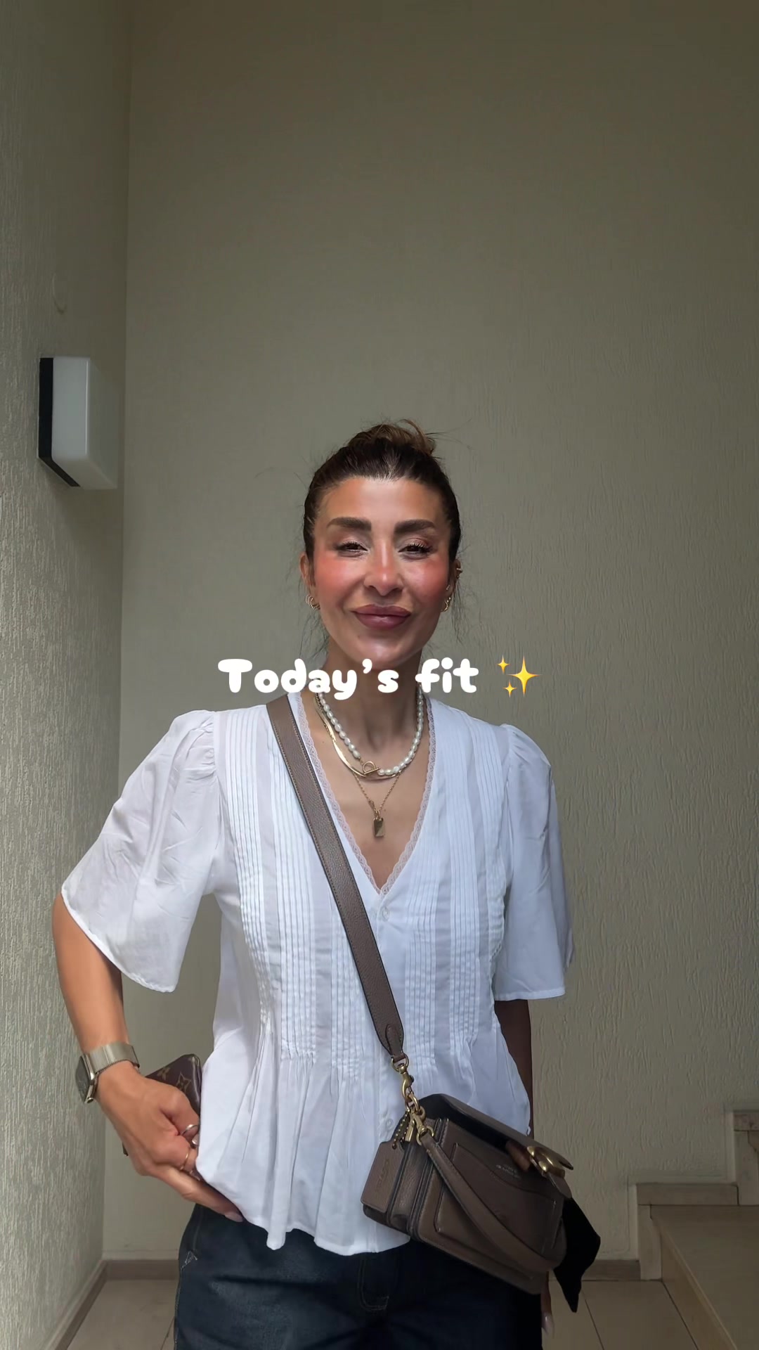 @Ayseenn