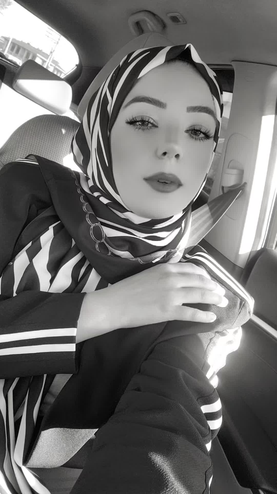 @Elaaaaa🥀